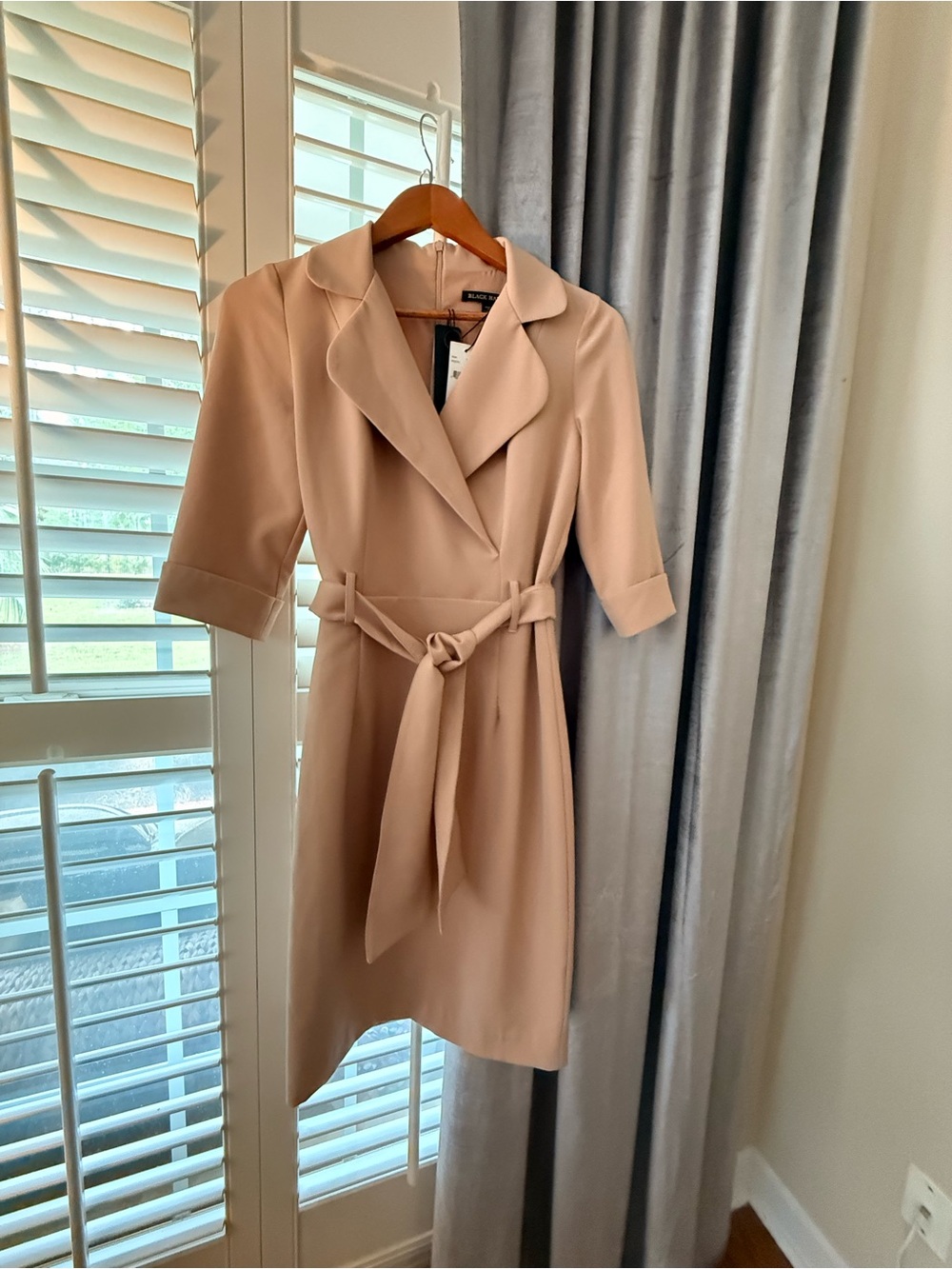 Black Halo Beige Tie-Waist Women's Dress